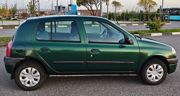 Запрашаем у падарожжа па пакаленнях Renault Clio — аўтамабіля, які захаваў душу